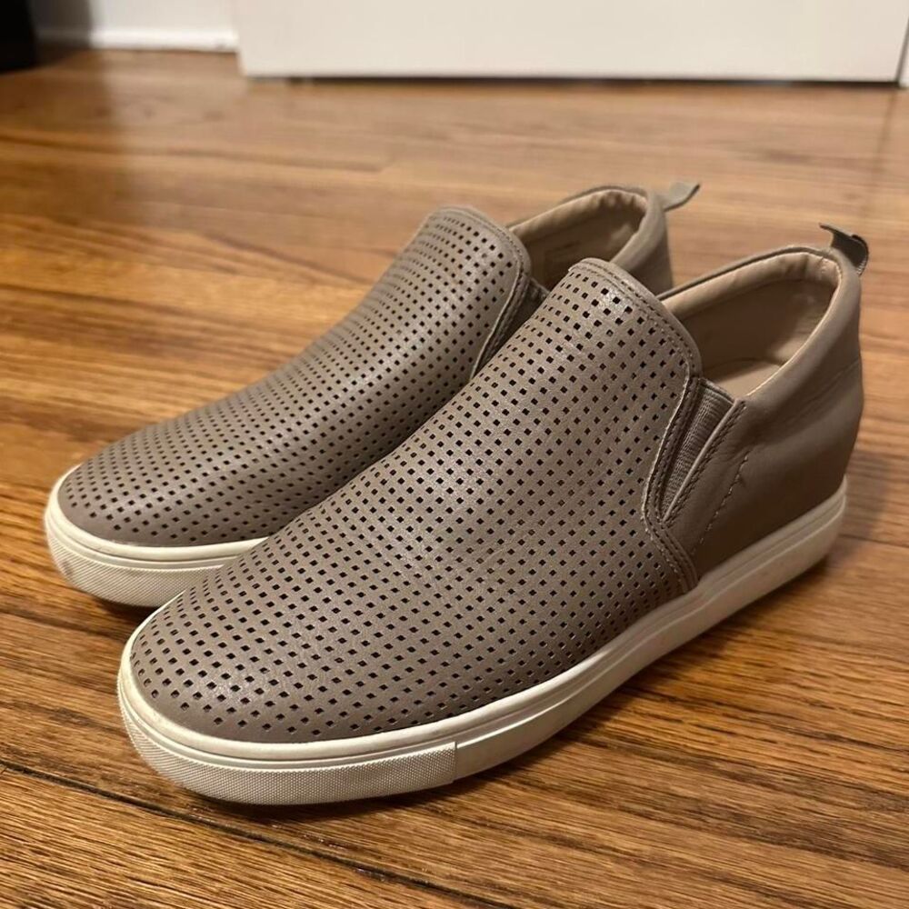 Steve Madden Wedge Sneakers Size‎ 7